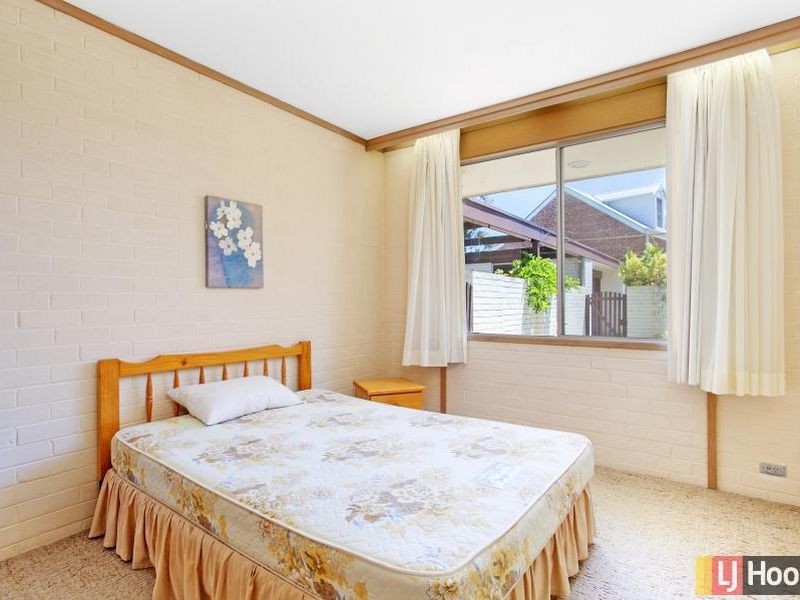 17 Woodger Parade, Queanbeyan NSW 2620