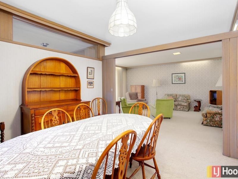 17 Woodger Parade, Queanbeyan NSW 2620