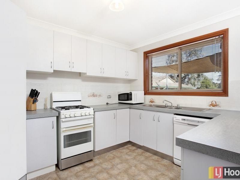 32 Glennie Place, Queanbeyan NSW 2620