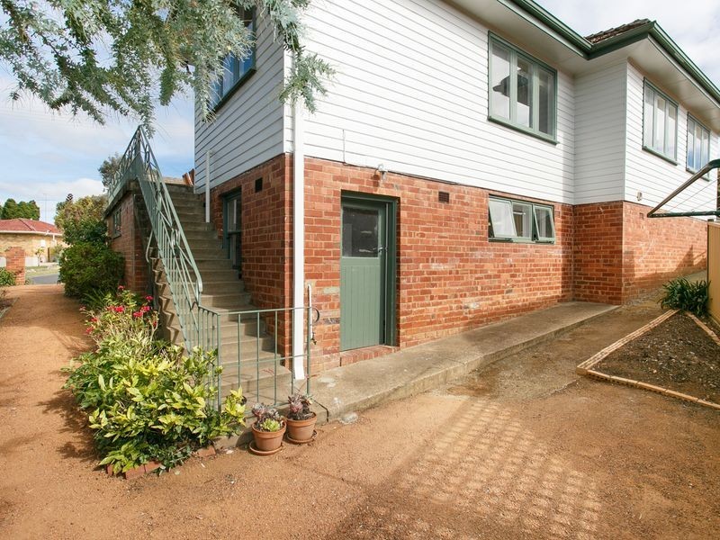 67 The Crescent, Queanbeyan NSW 2620