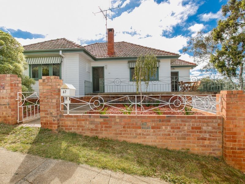 67 The Crescent, Queanbeyan NSW 2620