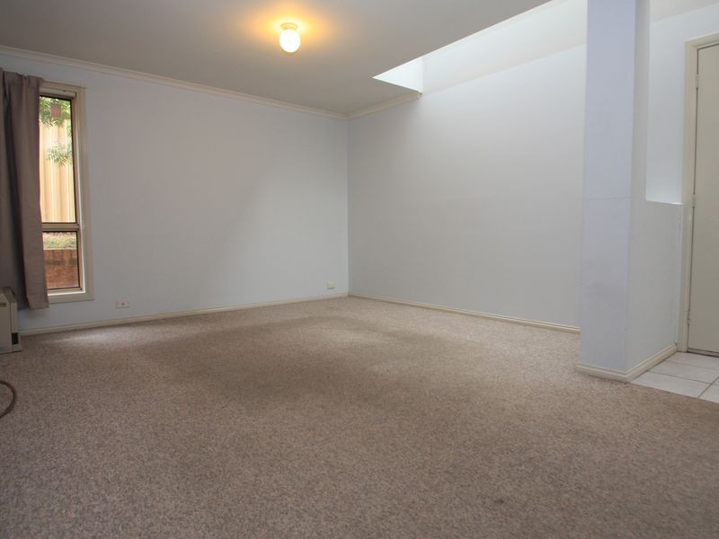 5/122 Tharwa Road, Queanbeyan NSW 2620