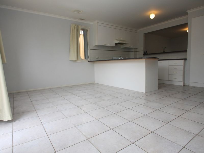 5/122 Tharwa Road, Queanbeyan NSW 2620