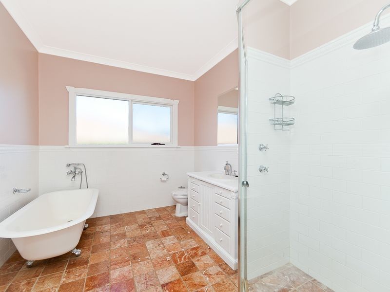 6 Isabella Street, Queanbeyan NSW 2620