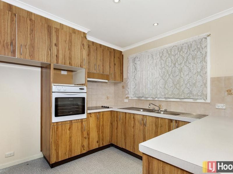 2/58 Thorpe Avenue, Queanbeyan NSW 2620