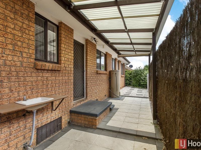 2/58 Thorpe Avenue, Queanbeyan NSW 2620