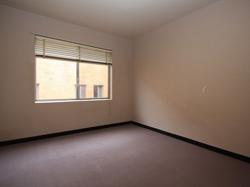 8/122 Henderson Road, Queanbeyan NSW 2620