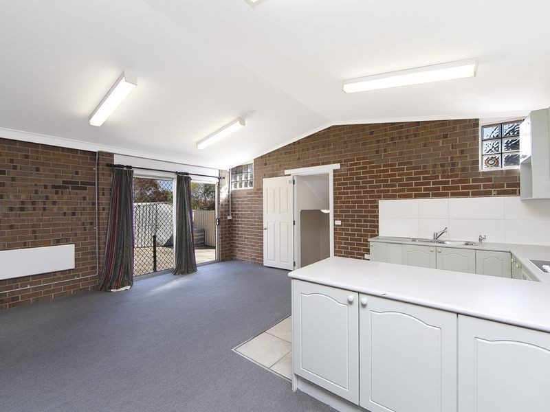 15 Greenbank Avenue, Queanbeyan NSW 2620
