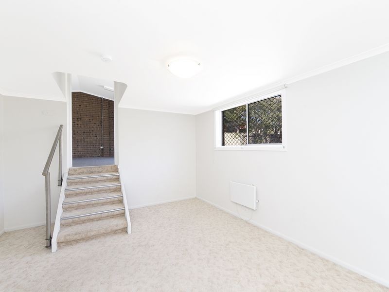 15 Greenbank Avenue, Queanbeyan NSW 2620