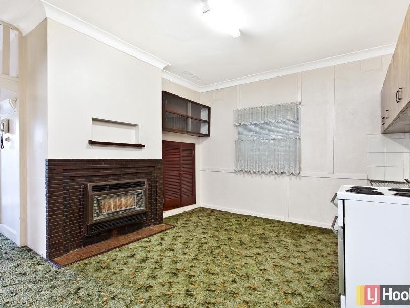 23 White Avenue, Queanbeyan NSW 2620