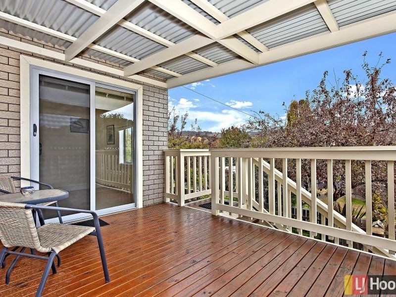 8 Willow Road, Captains Flat NSW 2623