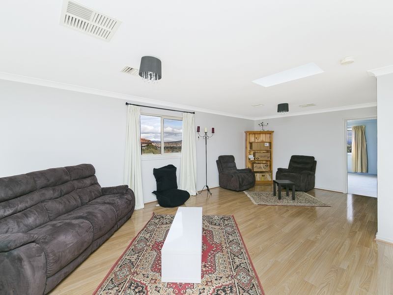 10 Hybon Avenue, Queanbeyan NSW 2620