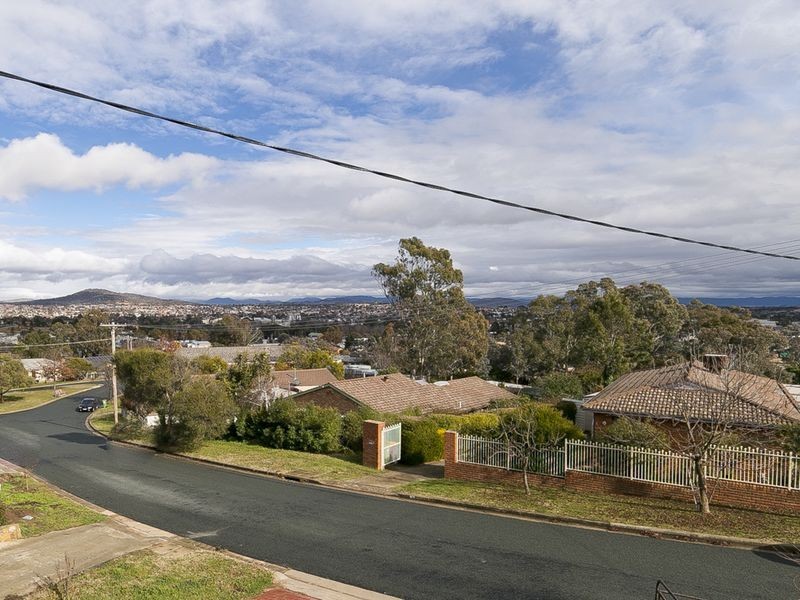 10 Hybon Avenue, Queanbeyan NSW 2620