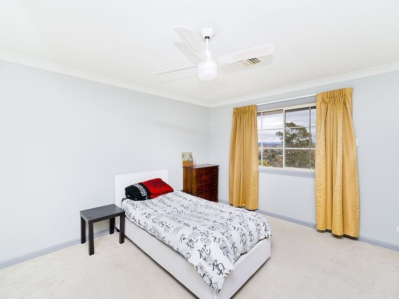 10 Hybon Avenue, Queanbeyan NSW 2620