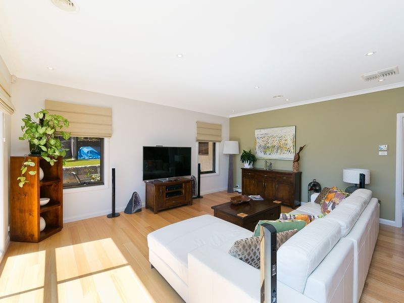 263 Bicentennial Drive, Jerrabomberra NSW 2619