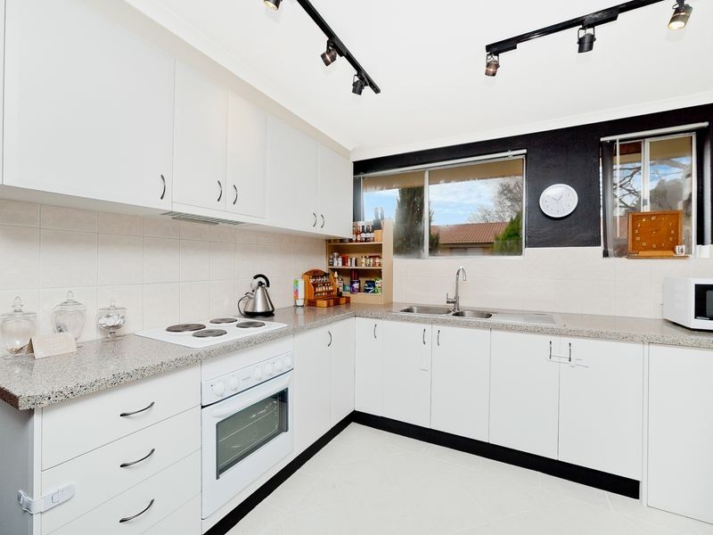 17/1 Mowatt Street, Queanbeyan NSW 2620