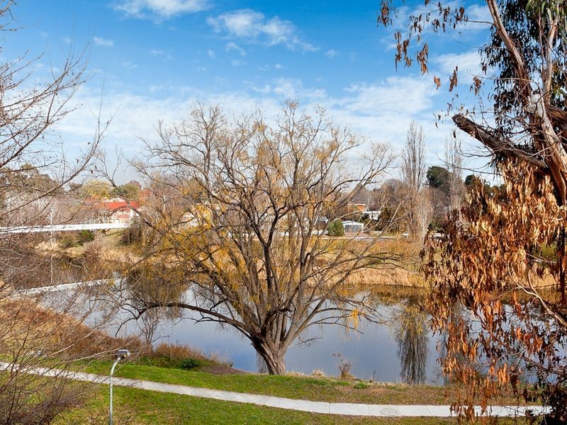 17/1 Mowatt Street, Queanbeyan NSW 2620