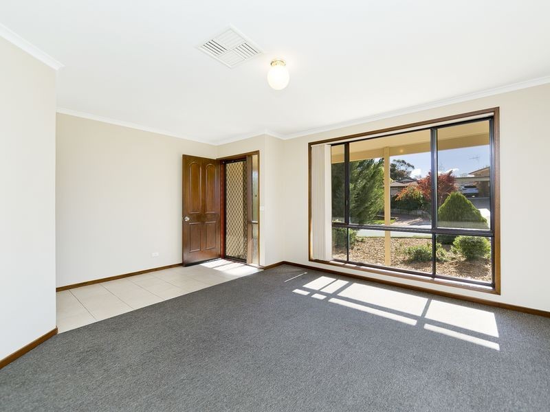 35 Hellmund Street, Queanbeyan NSW 2620
