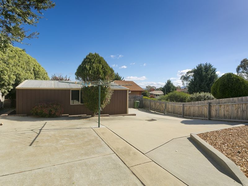 35 Hellmund Street, Queanbeyan NSW 2620