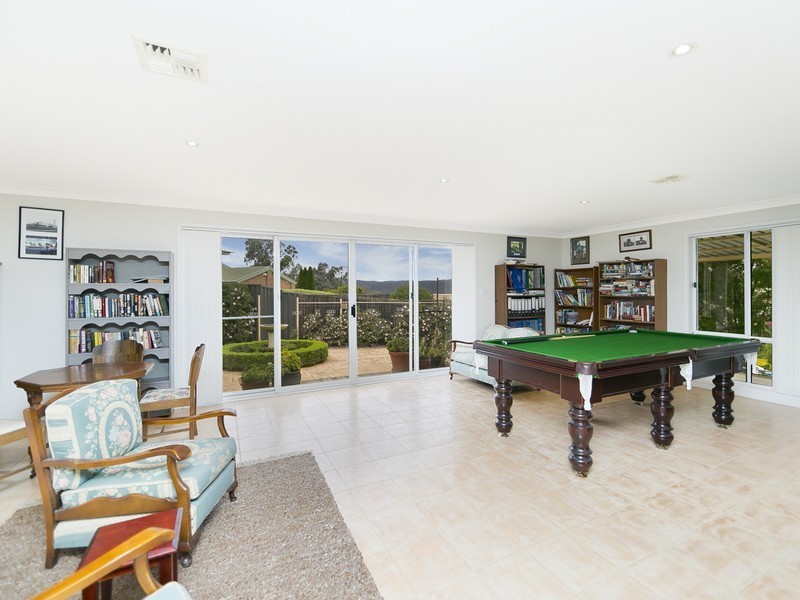 5 Morgan Place, Queanbeyan NSW 2620