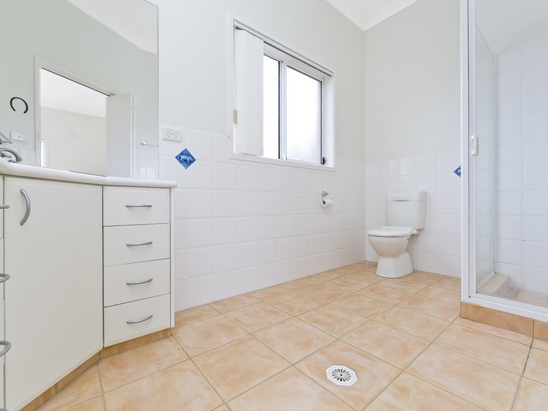 5 Morgan Place, Queanbeyan NSW 2620