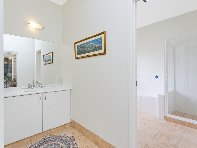 5 Morgan Place, Queanbeyan NSW 2620