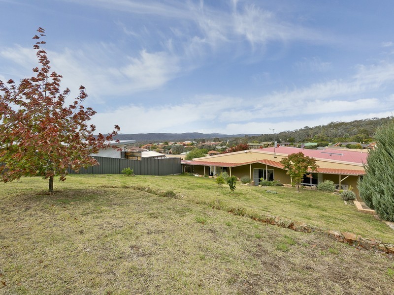 5 Morgan Place, Queanbeyan NSW 2620