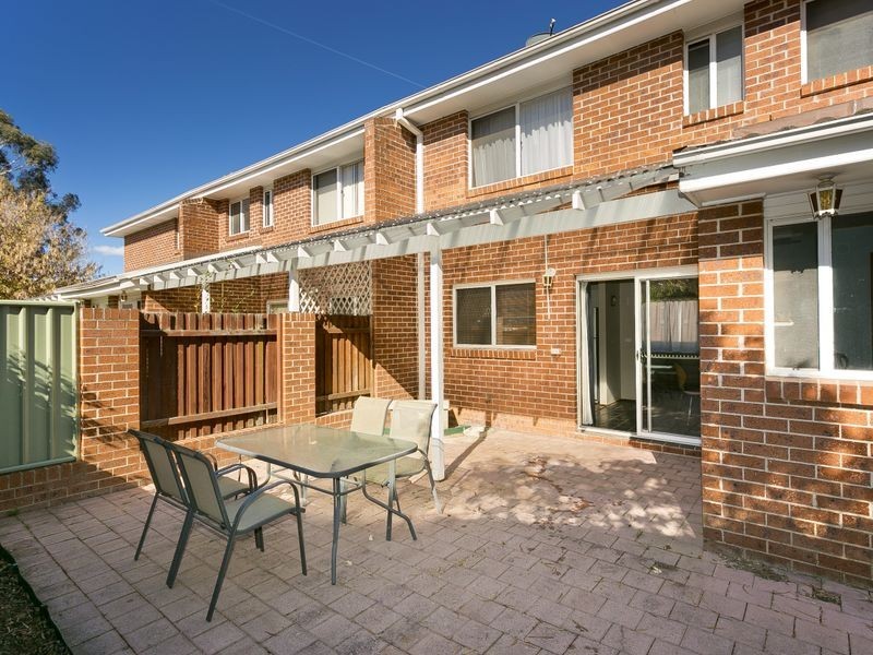 2/24-26 Bungendore Road, Queanbeyan NSW 2620