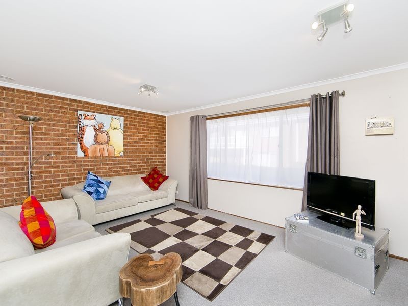 2/24-26 Bungendore Road, Queanbeyan NSW 2620