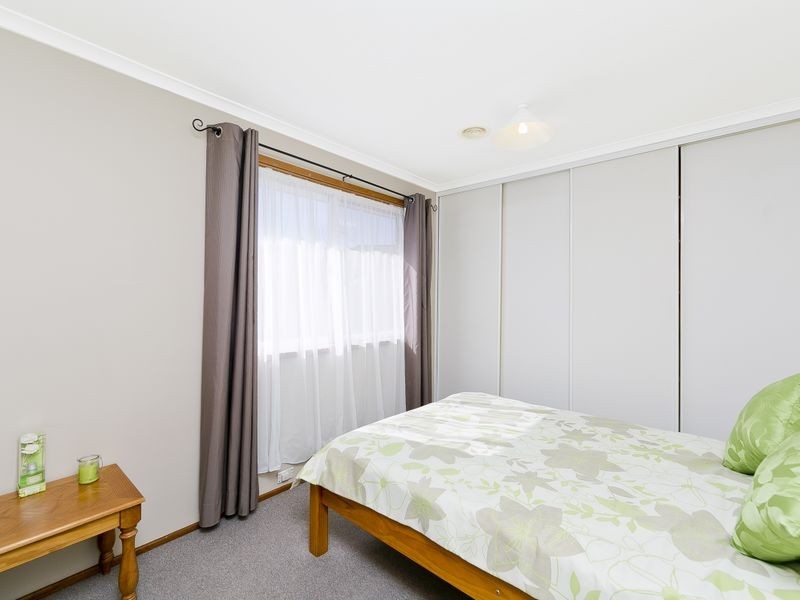 2/24-26 Bungendore Road, Queanbeyan NSW 2620