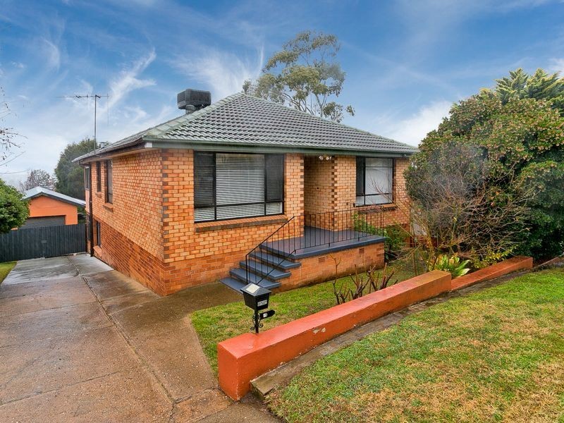 16 Hillbar Rise, Queanbeyan NSW 2620