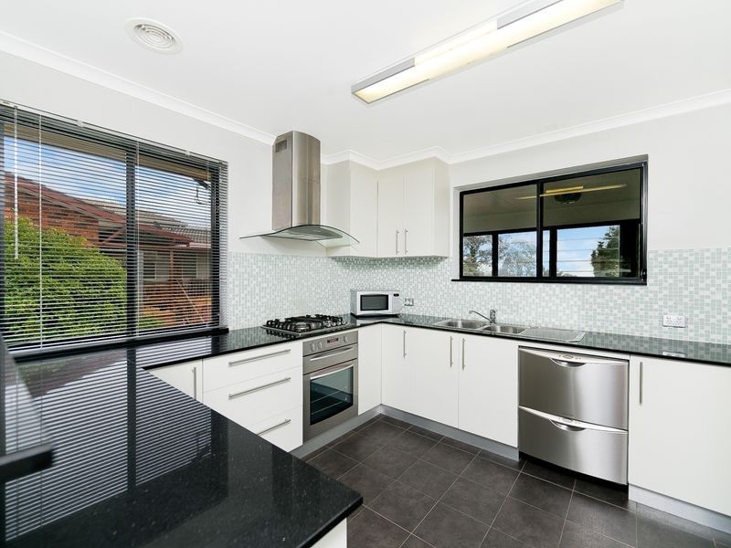 16 Hillbar Rise, Queanbeyan NSW 2620