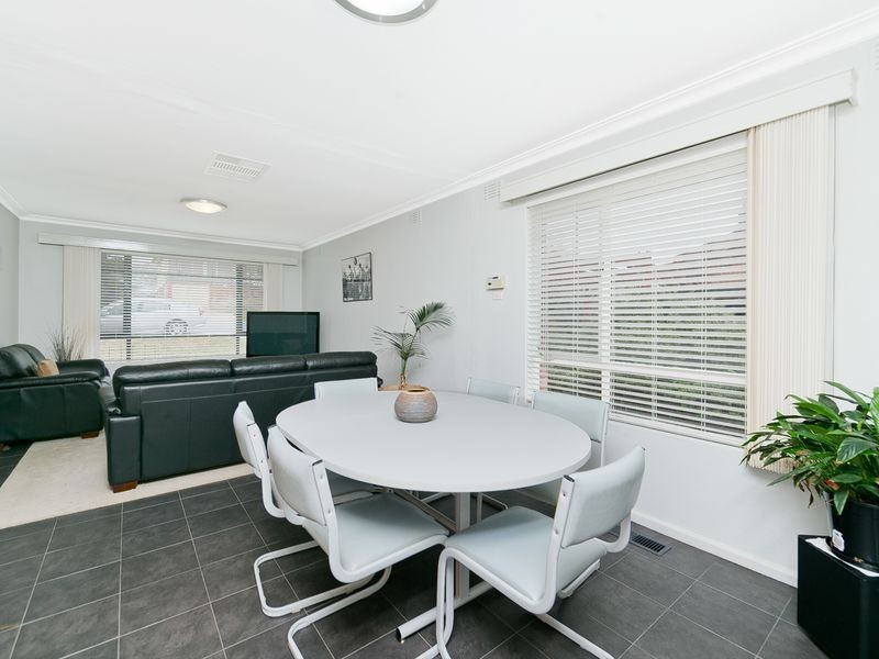 16 Hillbar Rise, Queanbeyan NSW 2620