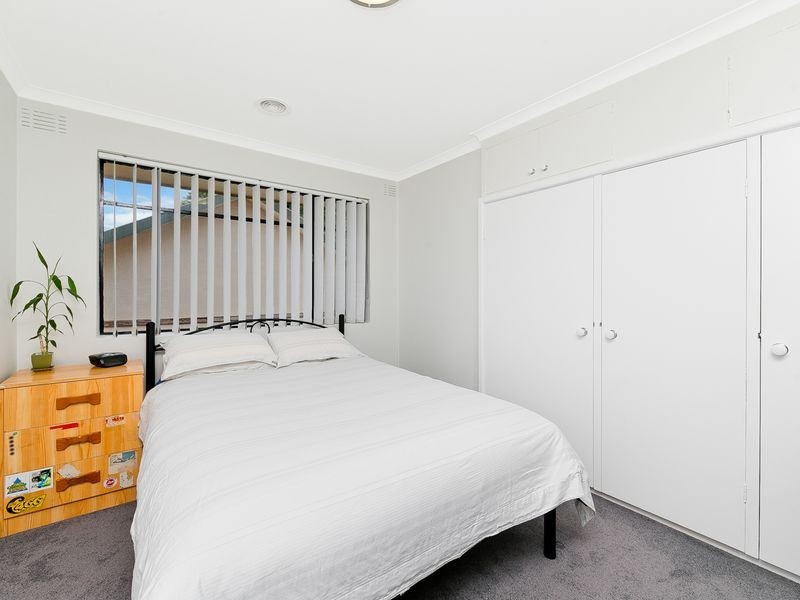 16 Hillbar Rise, Queanbeyan NSW 2620