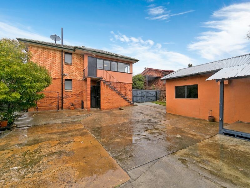 16 Hillbar Rise, Queanbeyan NSW 2620