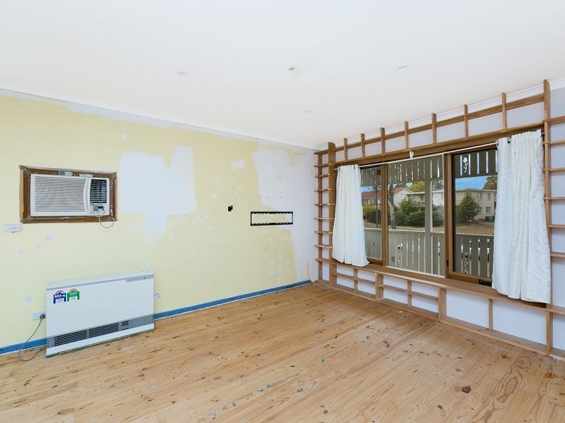 39 Crest Road, Queanbeyan NSW 2620