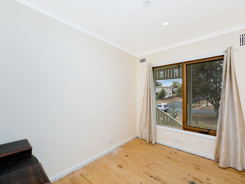 39 Crest Road, Queanbeyan NSW 2620