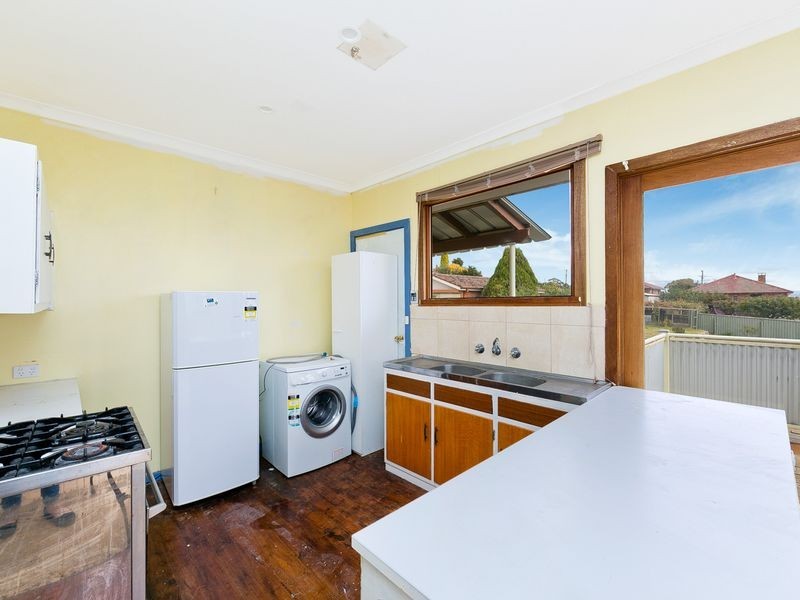 39 Crest Road, Queanbeyan NSW 2620