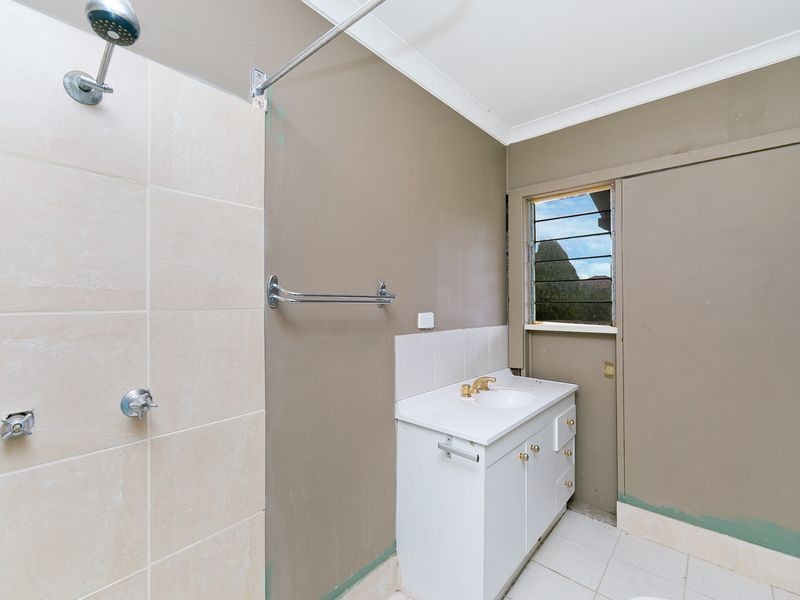 39 Crest Road, Queanbeyan NSW 2620
