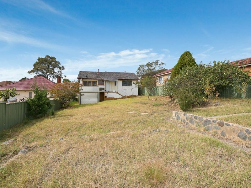 39 Crest Road, Queanbeyan NSW 2620