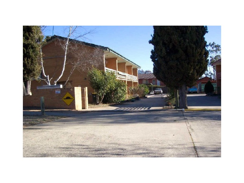 Atkinson Street, Queanbeyan NSW 2620