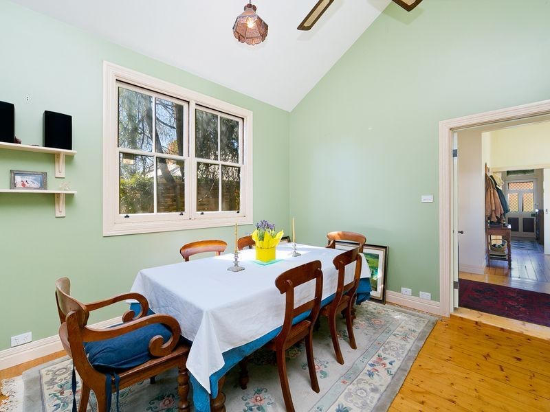 24 Isabella Street, Queanbeyan NSW 2620