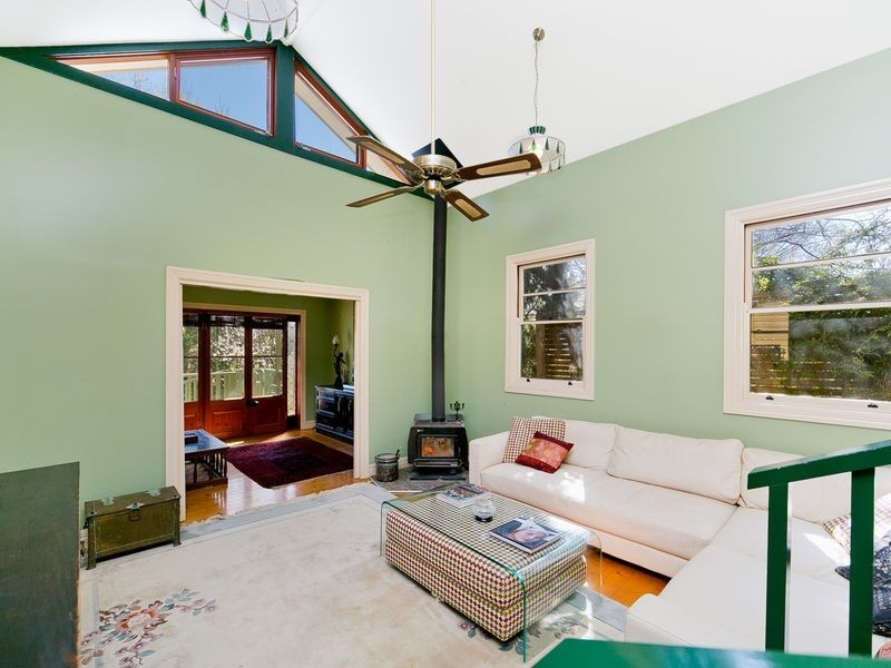 24 Isabella Street, Queanbeyan NSW 2620