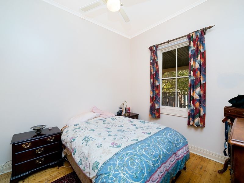 24 Isabella Street, Queanbeyan NSW 2620