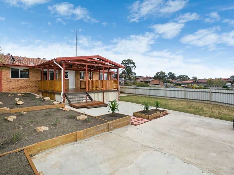 57 Candlebark Road, Queanbeyan NSW 2620