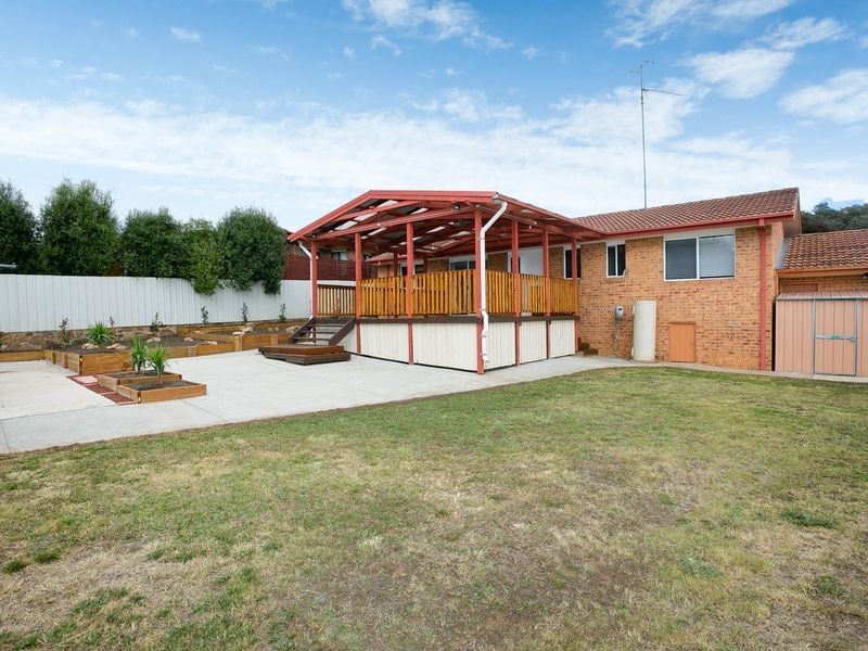 57 Candlebark Road, Queanbeyan NSW 2620