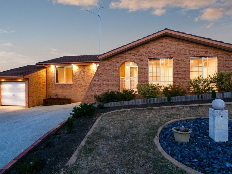 57 Candlebark Road, Queanbeyan NSW 2620