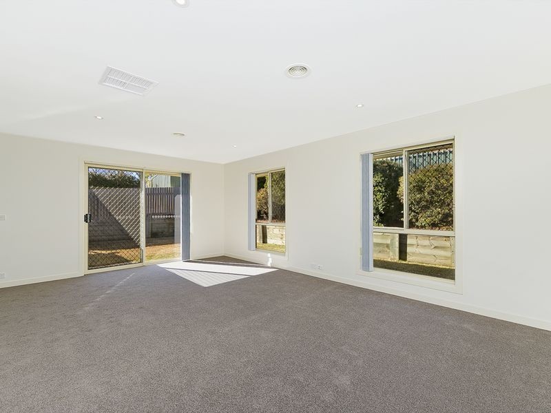 15 Northcliffe Place, Queanbeyan NSW 2620