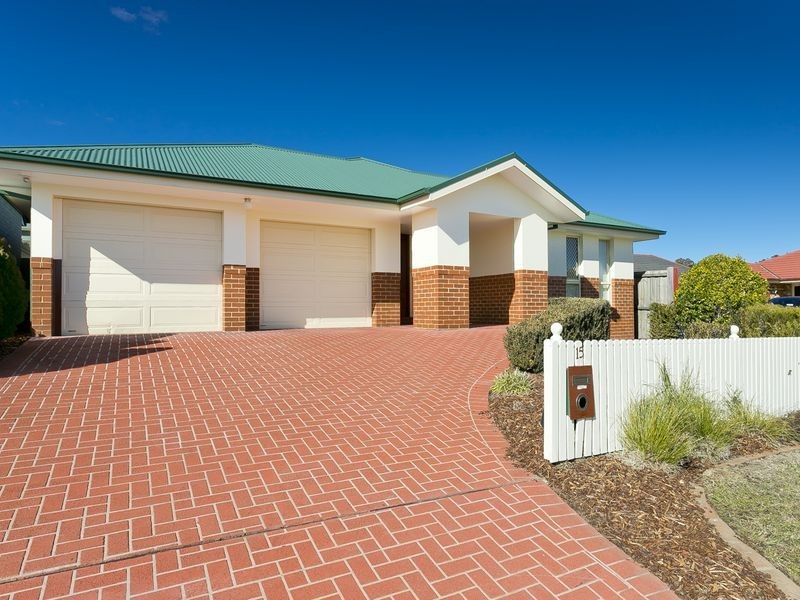 15 Northcliffe Place, Queanbeyan NSW 2620