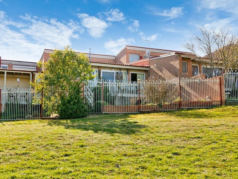 15/14 Ford Street, Queanbeyan NSW 2620